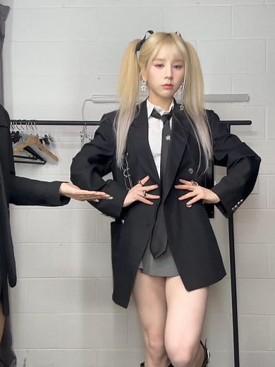 Dance with Artms Members | Hyunjin Loona