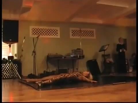 Duo Kosh   кnife balance