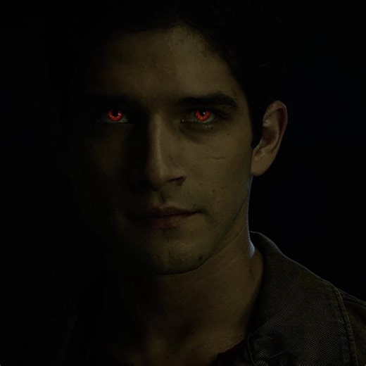 The alpha role suits Scott very well. [cc; menslvt scp; scottsspack ac; vamffx crt; Aiken] Dts; @🦇 @𝙨𝙘𝙖𝙧𝙡𝙚𝙩𝙩 ❤︎ @𝔥𝔲𝔫𝔤𝔯𝔶 @sigh @era ⏾ @sxf.editz @jaquez @mia ♱⃓ @addi (chenford’s version) @cas #tylerposey #scottmccall #teenwolf #teenwolfedit #scottmccalledit