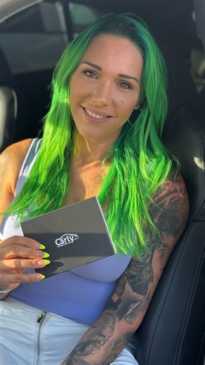 Truckerbabe.Sabrina on Instagram: "Klicke auf den Link in meiner Bio oder besuche mycarly.com, um 15 % Rabatt auf deinen Carly-Kauf mit dem Code „PSTUSSI“ zu erhalten - gültig bis zum 9. Oktober 2025. Der Carly-Scanner und die kostenlose Version der App mit grundlegenden OBD-Funktionen sind mit Autos kompatibel, die über einen OBD2-Anschluss verfügen. Du möchtest wissen, ob erweiterte Funktionen wie Codierung oder herstellerspezifische Diagnosen für dein Auto verfügbar sind? Dann schau einfach a