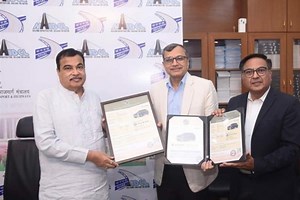 Hyundai Venue, Venue N Line secure 5-star Bharat NCAP rating; Gadkari presents certificate