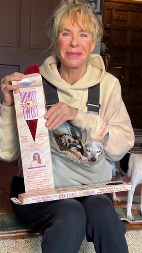 Sophist a Twist… does anyone still own one? I have a black one and a red one still. Much further down on my page is a clip of the infomercial that I did on this amazing product. Who knew I would still have it to this day. @therealjenileeharrison #jenileeharrison #hairstyle #ponytail #infomercial #80stv | Jenilee Harrison