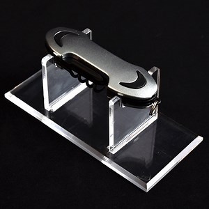 [Hot Item] Customized Dagger Display Stand Folded Pocket Knife Display Acrylic Rack