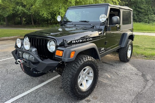 No Reserve: 20k-Mile 2005 Jeep Wrangler Unlimited Rubicon 4.0 6-Speed