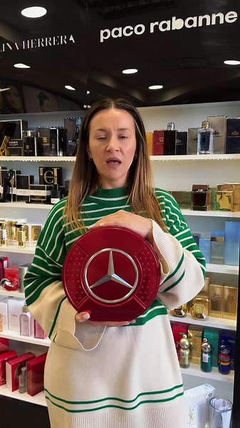 Vizaje Nica Orhei| Cosmetică | (@vizajenicaorhei)’s videos with Fashion Show Minimal Lounge House - ActualVibe