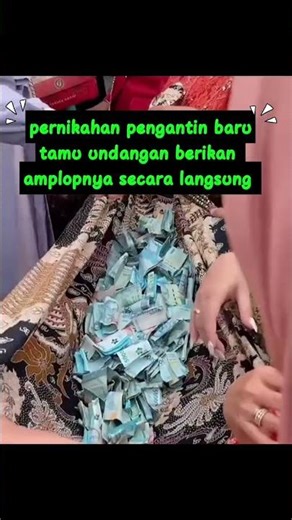 wedding, bride and groom, invited guests give the envelope directly #wedding #married #fyp