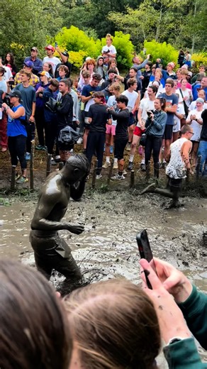 MileSplit on Instagram: "Coach said not to bring your uniform and wear old trainers for the meet… I understand it now. The “Ultimook” in Tillamook, Oregon is contested at the Hydrangea Ranch Scenic Flower Farm and features this mud pit for spectator’s entertainment. Fastest time on Saturday was still 14:59! Crazy."
