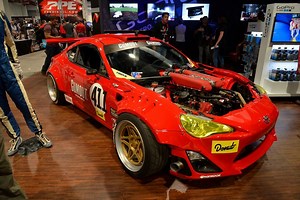 Video: Ohne Worte - Ferrari F136 V8 Motor im Toyota GT86