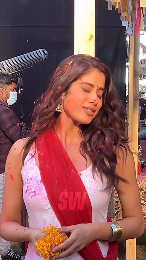 🫶🏻🌻 | ScoopWhoop