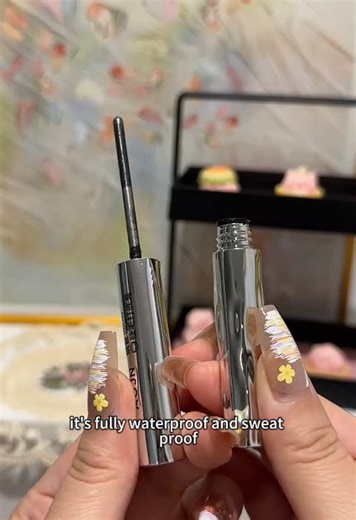 This mascara does NOT budge！#foryou #tiktokshopbacktoschool #mascar #mascarahacks #perfectlashes