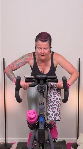Time for an Awesome Upper Body Warmup in Indoor Cycling!