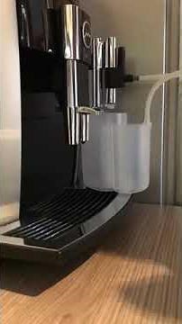 Jura E8 2017 Milchsystem reinigen