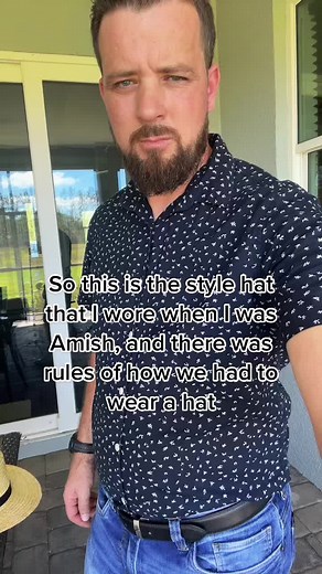 Amish Men's Straw Hat Style and Tradition