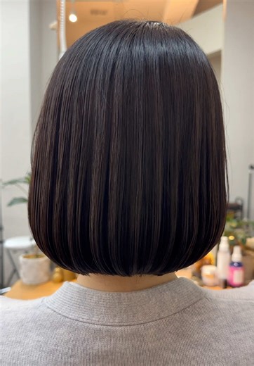 艶ボブ/bob Bob haircut Corte de pelo bob Corte de cabelo bob 단발펌스타일 波布髮型 波波頭 Potongan rambut Bob ▪️使用ハサミ/scissors FXPRO-55MB supreme ボリュームコントロールセニング SNT-40 #헤어컷 #단발펌스타일 #hairstyleforshorthair #ショートボブ #ボブ #ショートヘア #ショートカット #bob #カット #ヘアカット #ヘアスタイル #髪型 #hair #haircut #hairstyle #hairstyles #hairstylest #hairstyle #美容師 #Hairdresser #ម៉ាស់ស្រពះ #Thợlàmtóc #हेयरड्रेसर #Peluquero #미용사 #美发师 #Coiffeur #ジョーウェル #JOEWELL@JOEWELL