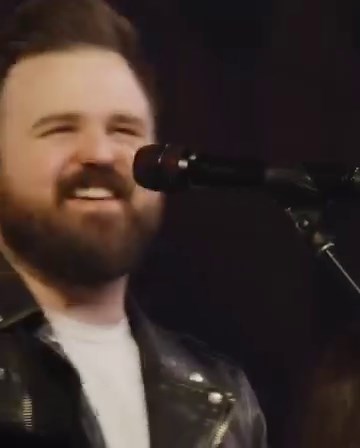 May His favor be upon you And a thousand generations And your family And your children And their children And their children 🎶 | Elevation Worship