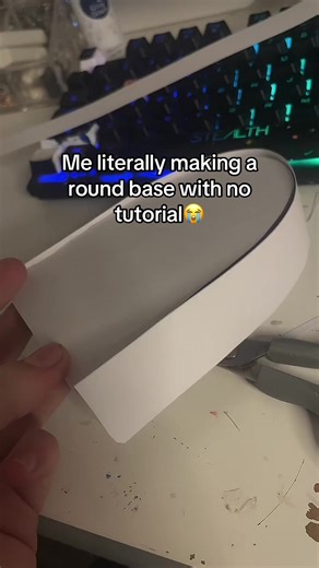 Making a round base from scratch😭 #roundbase #puppet #art #craft #dragonpuppets