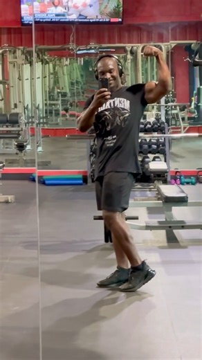 Apply yourself amd see what happens 💪🏿💯🇺🇸 #1stphorm #fitness #weightloss #topher | Topher