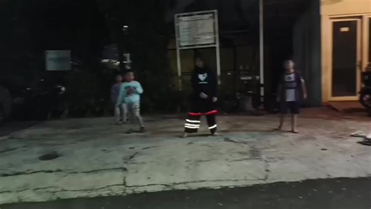 shuffling again, my friend😁 #shuffledance #ausstyleshuffle #melbourneshuffle