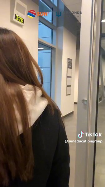 🇺🇸 𝗝𝗮𝗹𝗮𝗻-𝗷𝗮𝗹𝗮𝗻 𝗸𝗲𝗹𝗶𝗹𝗶𝗻𝗴 𝗘𝗱𝗺𝗼𝗻𝗱𝘀 𝗖𝗼𝗹𝗹𝗲𝗴𝗲, 𝗸𝗮𝗽𝗮𝗻 𝗹𝗮𝗴𝗶? 🇺🇸 Tertarik studi di salah satu community college terbaik di USA? Yuk, ikut kepoin Edmonds College!