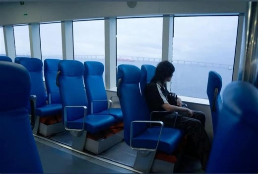 Laura's Key vs. Locket Challenge Explained