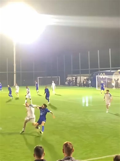 Unbelievable Crazy Goals In Soccer