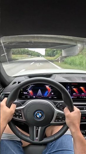 WOW! BMW i4 M50 - very fast acceleration on German Autoahn | 544PS