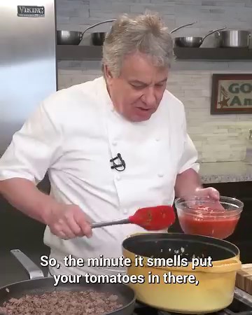The Delicious Way of Making a Tomato Ragù/Meat Sauce. | Chef Jean-Pierre