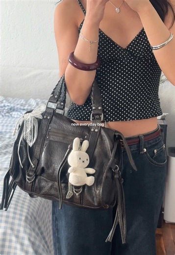 affordable dupe of the balenciaga city bag or emerson tote! #bershka #citybag #balenciaga #freepeople #emersontote