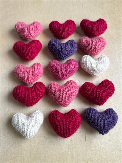 KNITTING PATTERN- String of Hearts *PDF Instant Download* - Etsy Canada