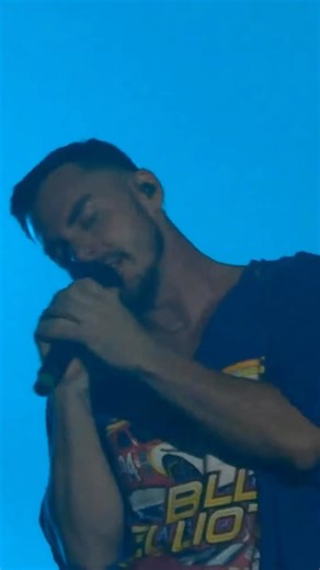 REMEDY 🖤 The only way to finish out #6YearsAMERICA - our very own Shanimal Who’s seen this performed live?? | THIRTY SECONDS TO MARS
