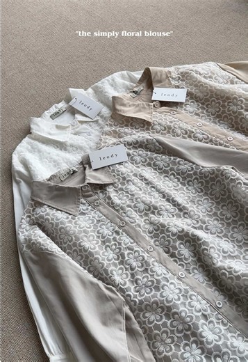 Stylish Floral Blouse Outfit Ideas for Women