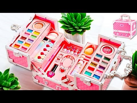 Unboxing & Review: Hello Kitty Luxury Makeup Set 💄 | ASMR & Beauty Experience