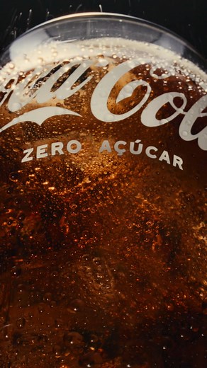 Sente a frescura da melhor Coca-Cola. Zero Açúcar e um sabor inconfundível. | Coca-Cola