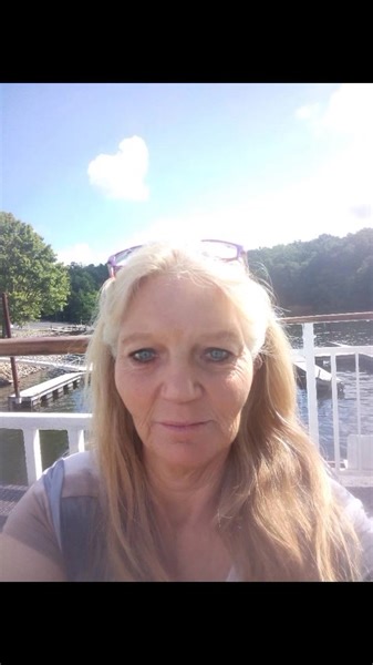 Sandy Davis (@sandy.davis910)’s videos with Unstoppable - Sia