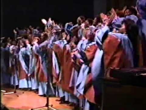Milton Brunson &The Thompson Community Choir - God's Got It