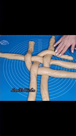 The EASIEST Method to make 4 STRANDS BREAD BRAID! Easter Bread 🥖 #bread