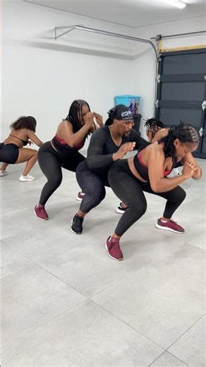 Reality tv stars, Siko twins squat with King Of Squat