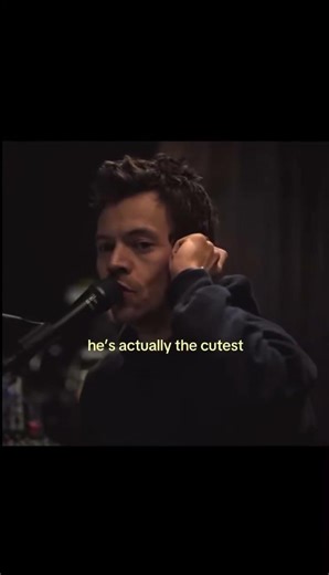 Harry making the Netflix intro sound is so cute😭💚￼ #harrystyles #funny #Netflix #fypyoutube ￼