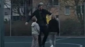 Zlatans nya reklamfilm med Volvo - tillsammans med barnen","totalSecondsDuration":241,"aspectRatio":"16x9