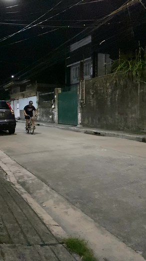 Fast heart beats #bmx #exercise #facebookreel #fypシ゚ #dumptruck #hangfive #flatland #armandmarianosb #thankyouforwatchingmyreels | Armand Mariano SB