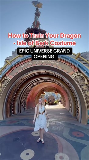 Eileen Rhein, Esq.✨NYC Influencer✨Travel, Fashion on Instagram: "How to Train Your Dragon Costume for the GRAND OPENING of #EpicUniverse at Universal Orlando Resort and the opening of the How to Train Your Dragon: Isle of Berk portal! #hosted @universalorlando I’m here at the Grand Opening of Epic Universe Orlando, and what better way to celebrate than in a How to Train Your Dragon cosplay? Instead of dressing as a specific HTTYD character like Astrid or Hiccup, I created my own Viking woman cos