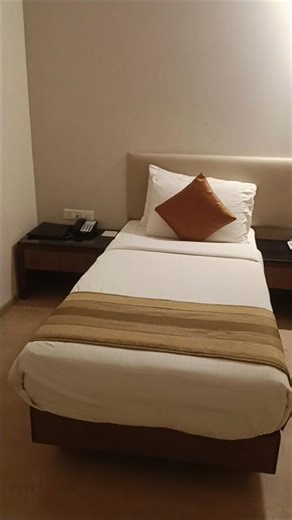 Experience Peace & Comfort | Park Centre Twin Bed Room Tour 🏨✨ #ParkCentre #hotelroomtour #shorts