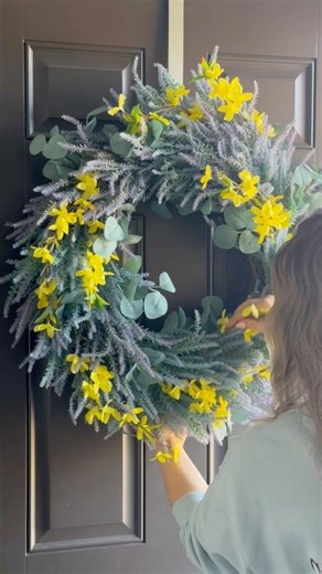 Flower door wreath diy #diy #decoration #flowers
