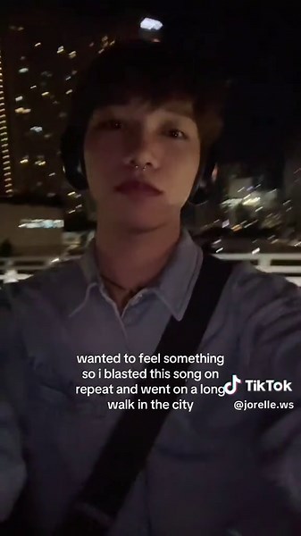 Night Walk in the City with 'Medicine' by The 1975