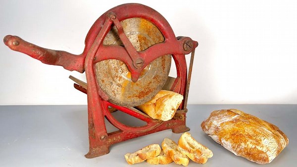 Antique German Bread Guillotine Restoration: Bringing a 100-Year-Old Slicer Back to Life