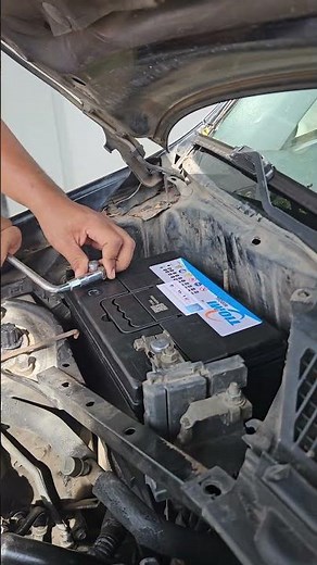 Toyota RAV4 battery replacement #carbattery #toyotarav4