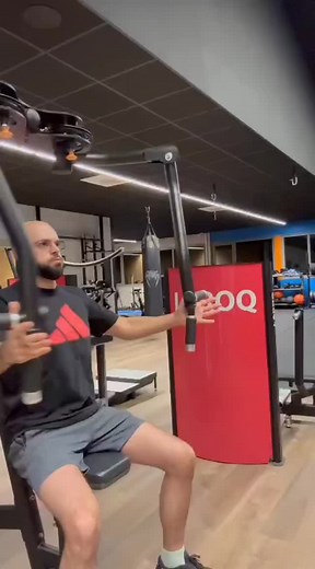 C'est n'importe quoi ! 😂 #fitness #sport #musculation #drole #salledesport | Julien Pouthier