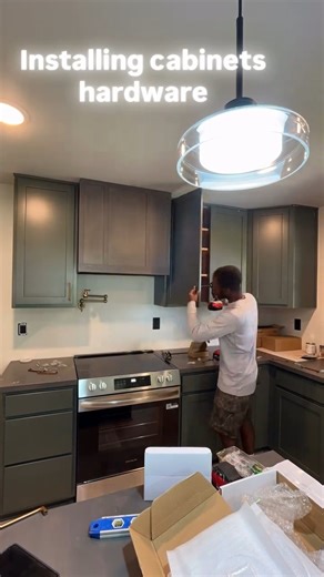 Kreg Tool on Instagram: ""Using the Kreg cabinet jig to install this hardware very easy to use and assemble!" ~@mcgillandcohi Get fast, professional-grade hardware installation for pulls and knobs with our Cabinet Hardware Jig Pro."
