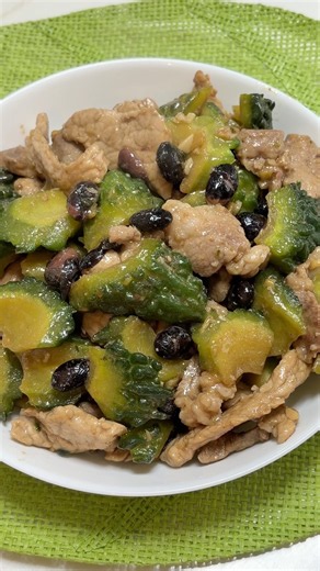 One pan Stir fry Sliced Porkloin with Bittermelon #stirfry #bittermelon #porkloin