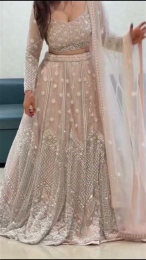 🙋‍♀️New Bridal Lehenga Designs #shorts #fashion #lehenga #lehengacholi #youtubeshorts #trending #yt